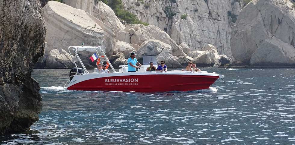 location de bateau avec skipper pour la visite des calanques