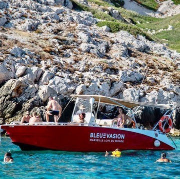 bateau pour la visite des calanques