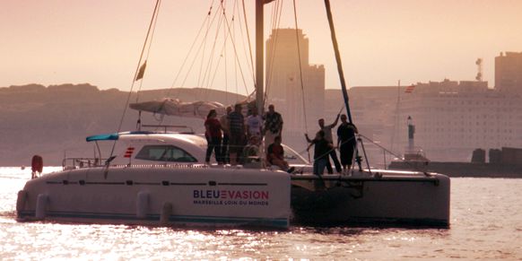 La chasse sous-marine à Marseille - Yachting Events - Séminaire bateau et  location catamaran