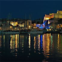 visite de la baie de marseille en soirée